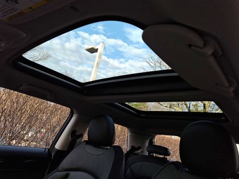 Certified 2023 MINI Cooper S image 15