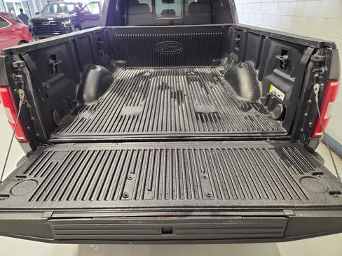 Used 2020 Ford F150 XLT w/ Equipment Group 302A Luxury AWD/4WD image 17