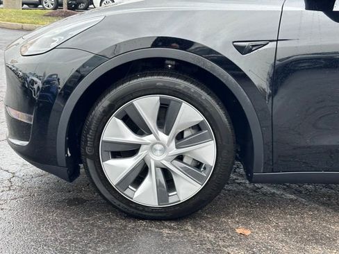 Used 2023 Tesla Model Y Long Range image 6