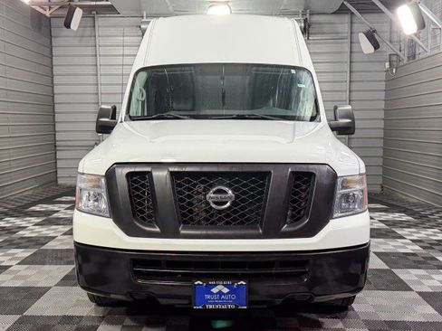 Used 2018 Nissan NV 2500 S image 3