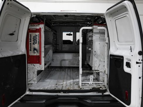 Used 2014 Ford E-350 and Econoline 350 Super Duty w/ Power Group image 49