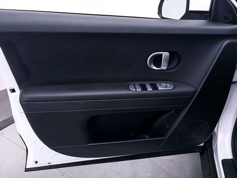 Used 2024 Hyundai Ioniq 5 SEL RWD image 16