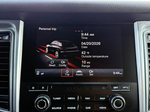 Used 2018 Porsche Macan Sport Edition image 39