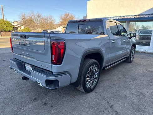 Used 2025 GMC Sierra 1500 Denali Ultimate image 5
