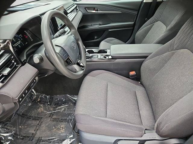 Used 2025 Toyota Camry LE FWD image 21