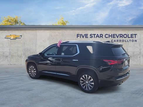 Used 2023 Chevrolet Traverse Premier w/ LPO, Cargo Package FWD image 6