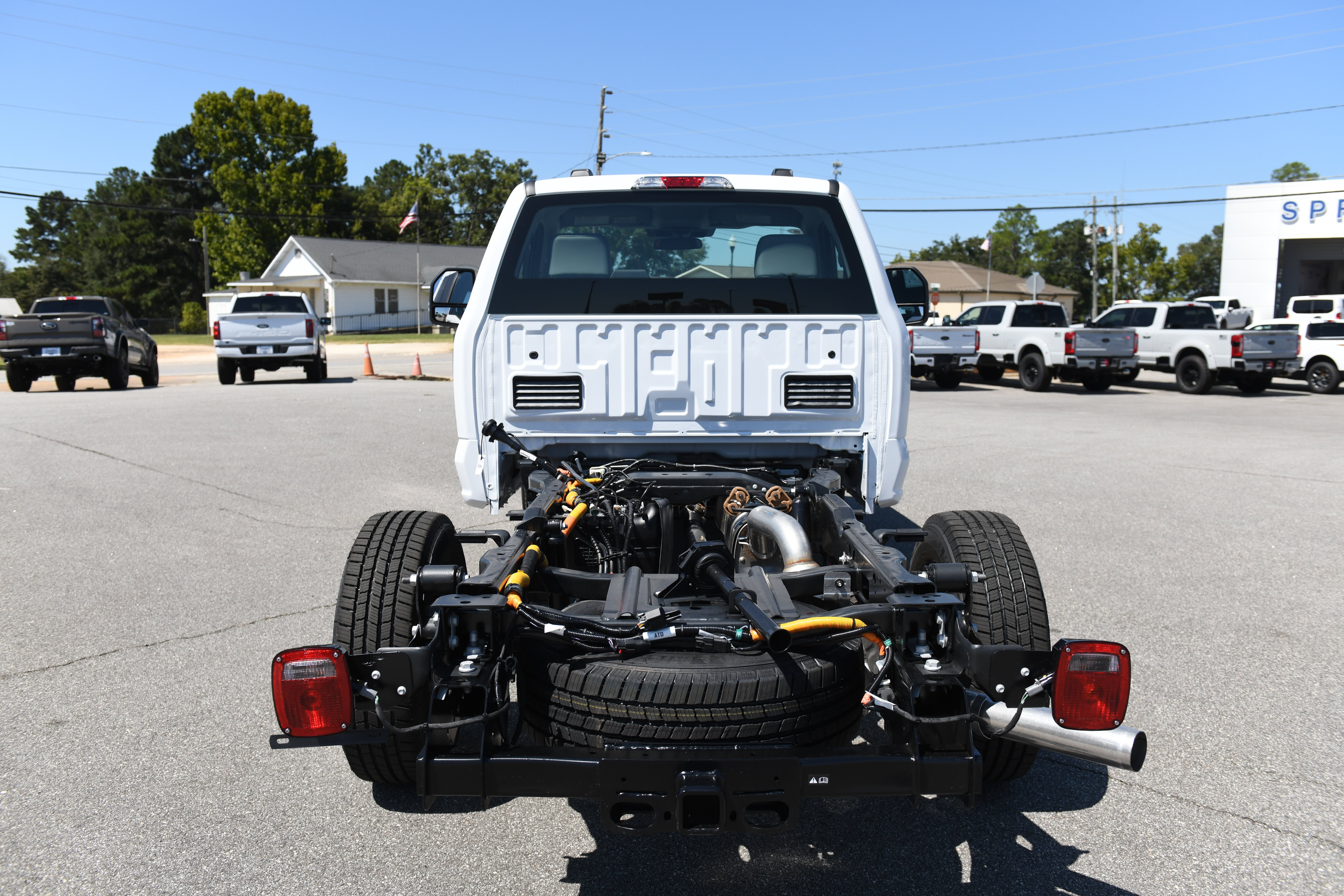 New 2027 Ford F250 XL w/ XL Chrome Package RWD image 8