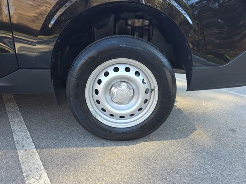 Used 2023 Ford Maverick XL image 35