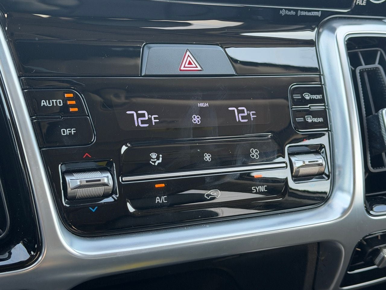 Used 2022 Kia Sorento SX FWD image 23