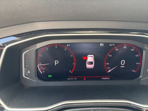 Used 2019 Volkswagen Jetta SEL w/ Cold Weather Package FWD image 6
