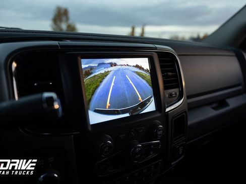 Used 2018 RAM 2500 Big Horn w/ Sport Appearance Group image 33