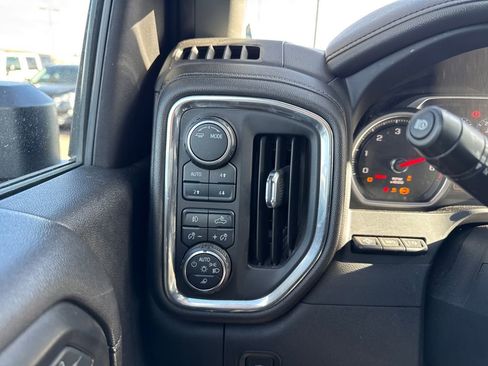 Used 2022 Chevrolet Silverado 2500 LTZ w/ LTZ Plus Package image 28