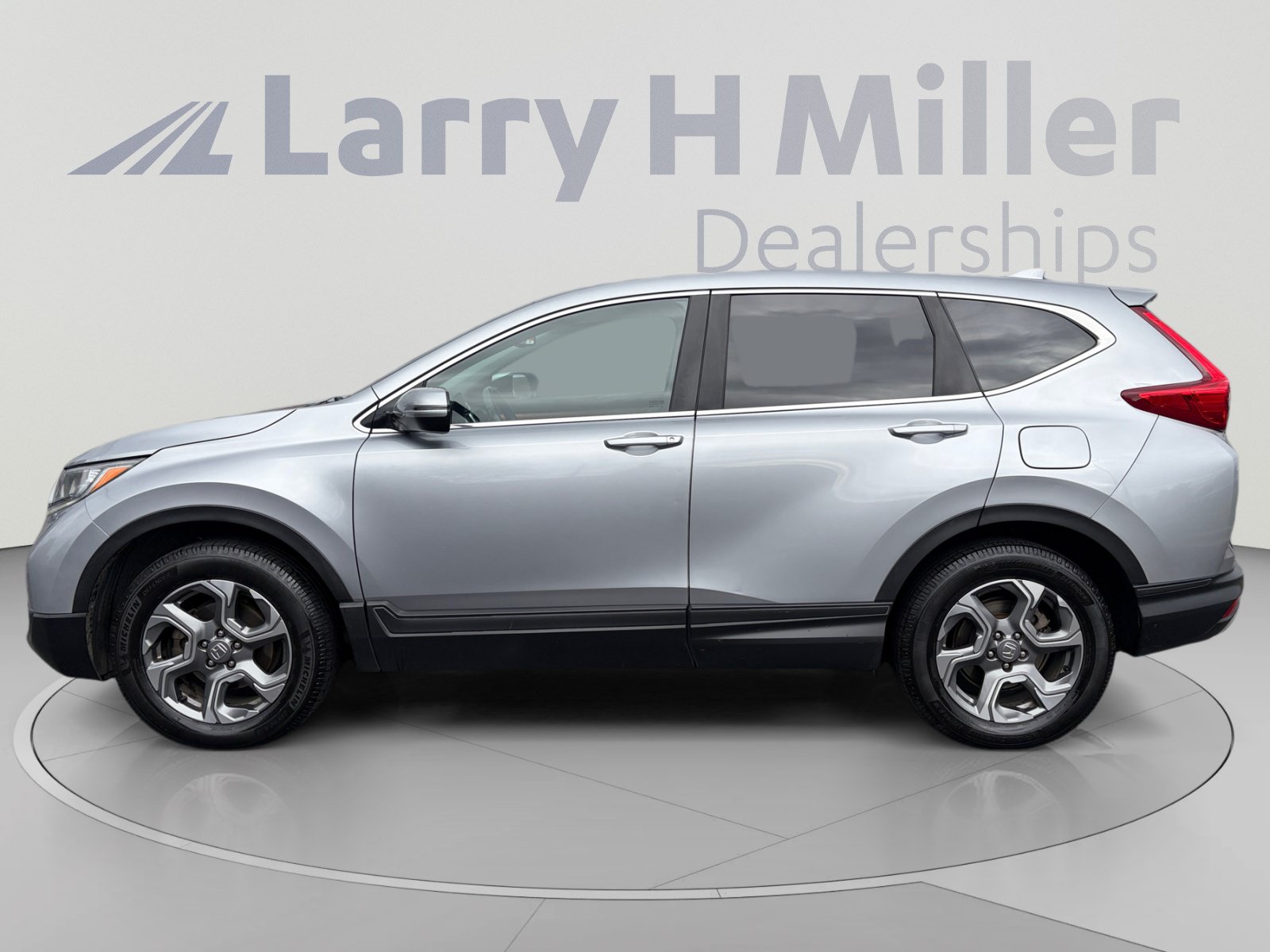 Used 2018 Honda CR-V EX-L image 2