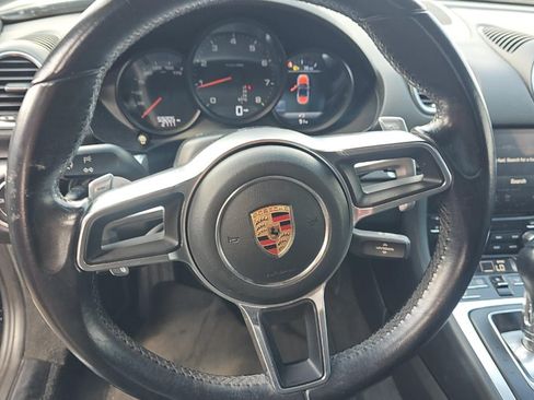 Used 2017 Porsche 718 Boxster RWD image 3