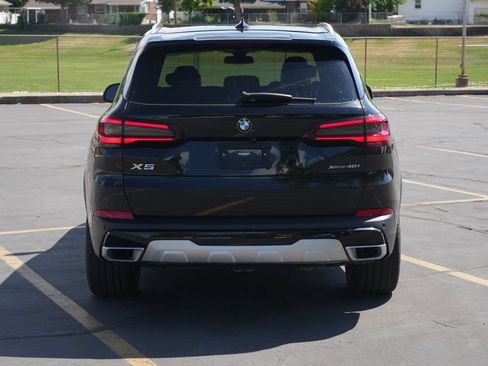 Used 2023 BMW X5 xDrive40i w/ Premium Package AWD/4WD image 4