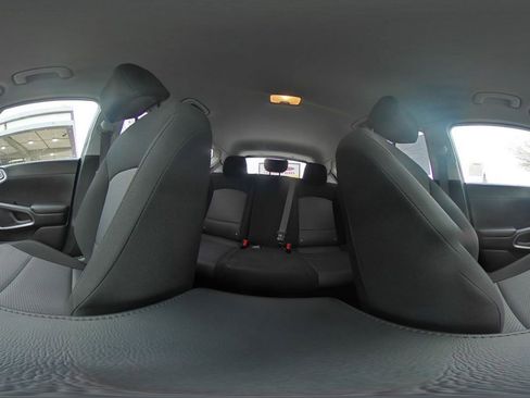 Used 2025 Kia Soul LX w/ LX Technology Package image 37