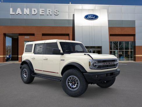 New 2026 Ford Bronco Outer Banks w/ Sasquatch Package image 7