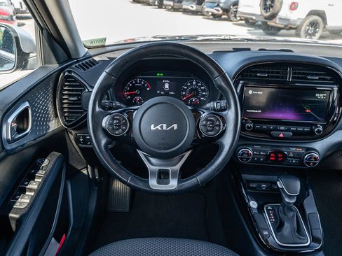 Used 2022 Kia Soul X-Line FWD image 21