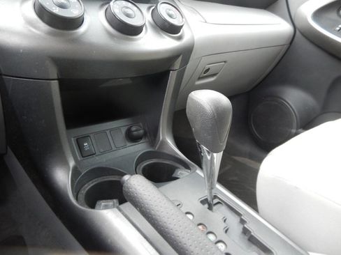 Used 2009 Toyota RAV4 2WD image 38