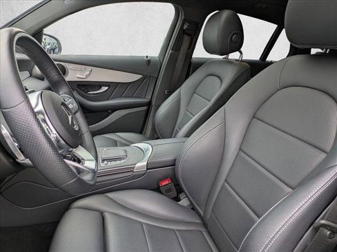 Used 2022 Mercedes-Benz GLC 300 4MATIC Coupe image 17