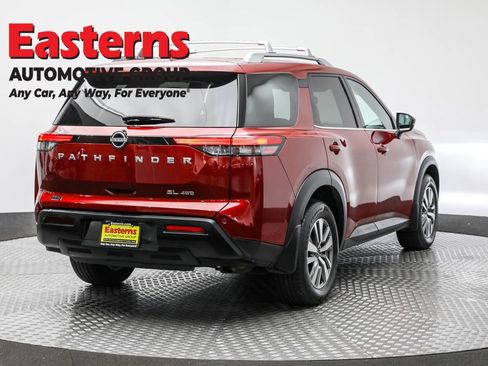Used 2022 Nissan Pathfinder SL image 5