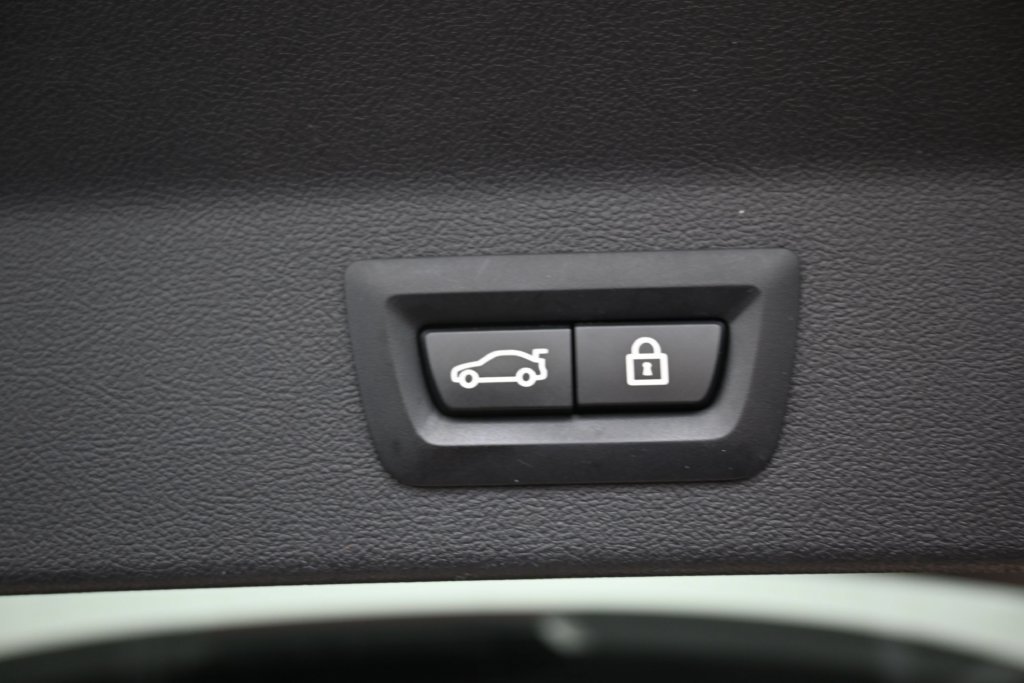 Used 2022 BMW X3 xDrive30i AWD/4WD image 16