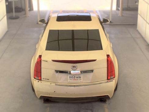 Used 2012 Cadillac CTS Luxury w/ CTS Touring Package RWD image 4