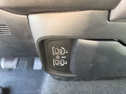 Used 2023 RAM 1500 Big Horn image 43