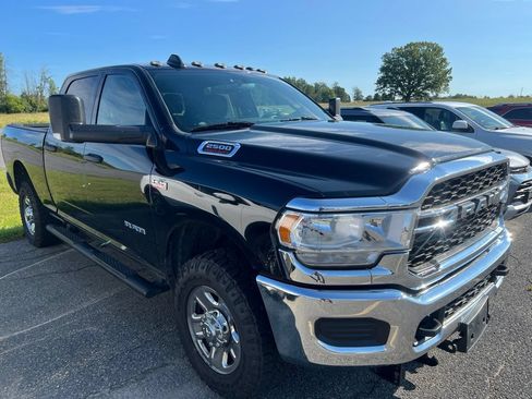 Used 2021 RAM 2500 Tradesman AWD/4WD image 2