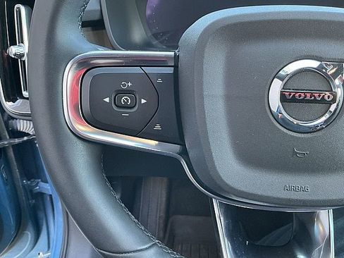 Certified 2023 Volvo XC40 Recharge Ultimate image 28