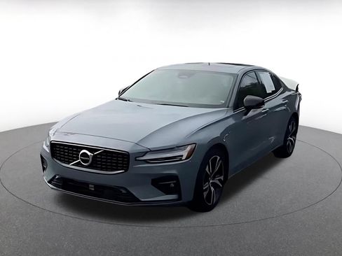 Used 2024 Volvo S60 B5 Core FWD image 4