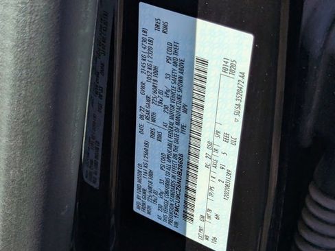 Used 2022 Ford Escape SEL w/ Technology Package image 40