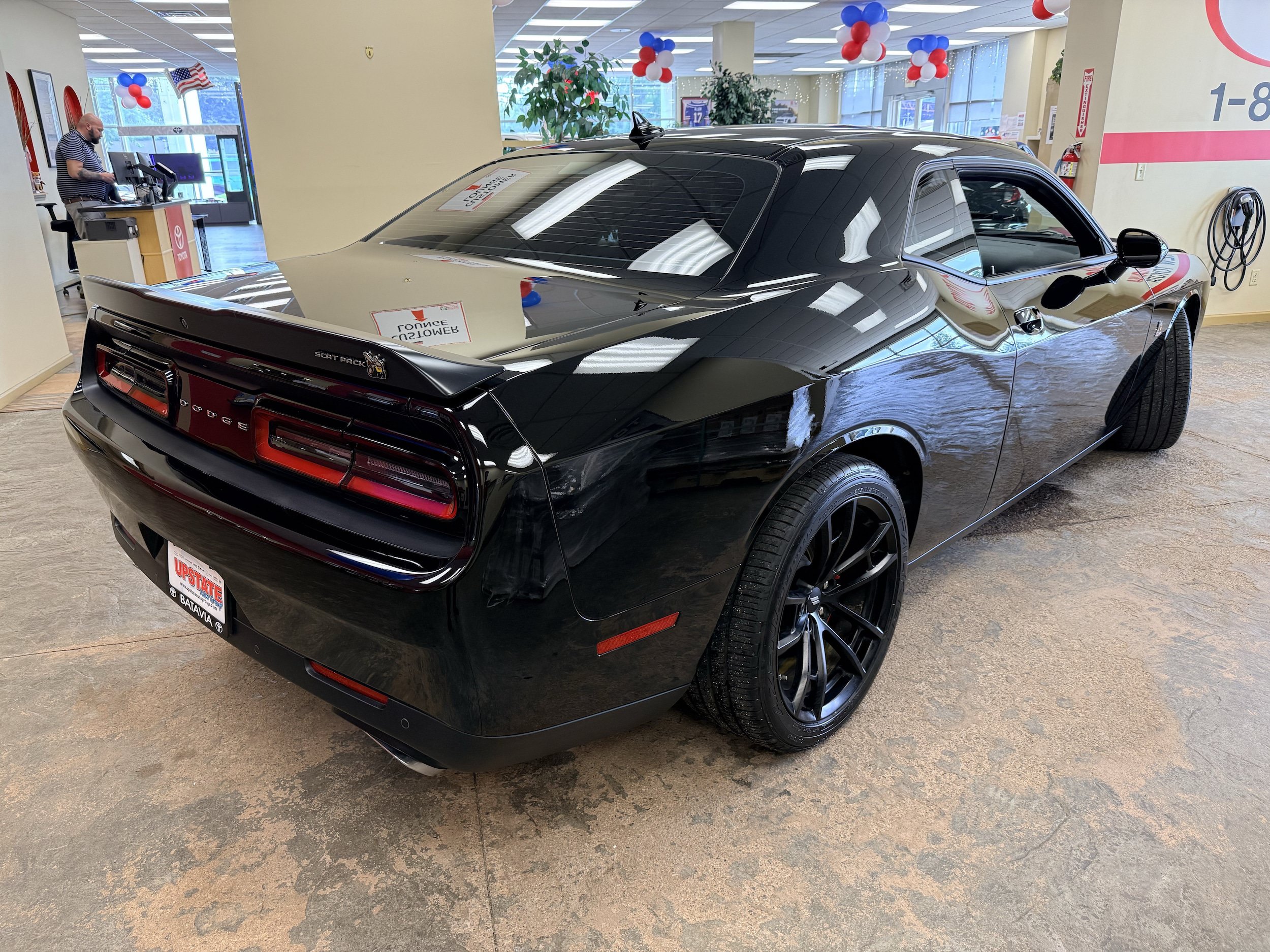 Used 2022 Dodge Challenger R/T Scat Pack w/ Dynamics Package RWD image 20