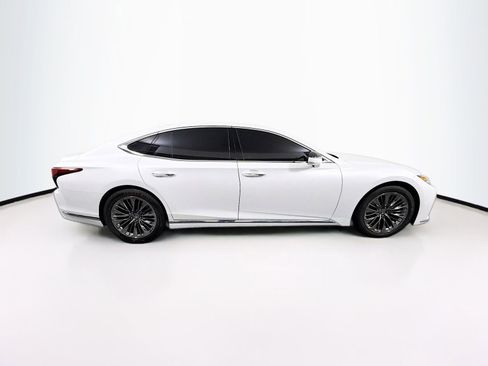 Used 2021 Lexus LS 500 RWD image 8