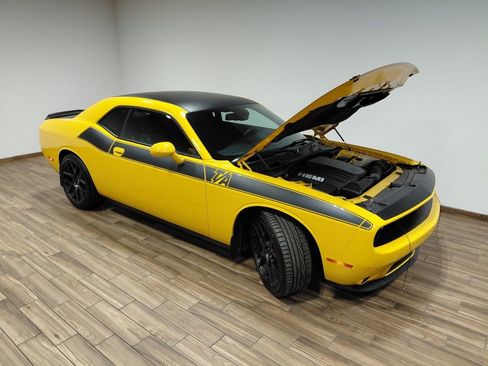 Certified 2017 Dodge Challenger R/T w/ Quick Order Package 22P T/A image 27