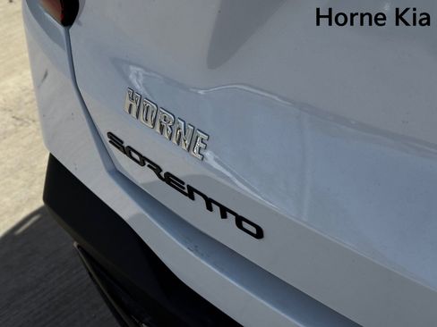 New 2026 Kia Sorento SX Prestige w/ Olive Brown Leather Package image 19