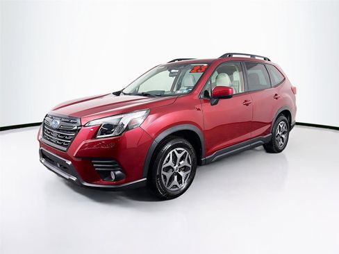 Used 2023 Subaru Forester Premium AWD/4WD image 3