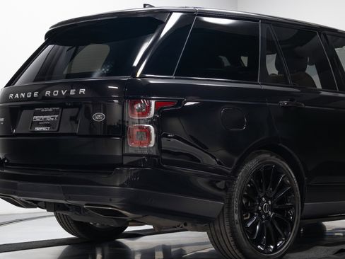 Used 2022 Land Rover Range Rover Autobiography image 16