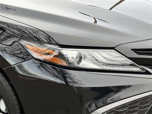 Used 2022 Toyota Camry XSE image 5