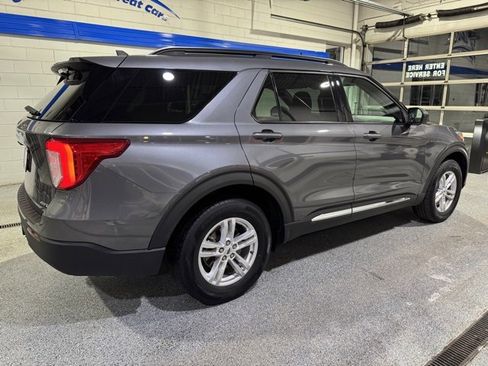 Used 2021 Ford Explorer XLT w/ Class III Trailer Tow Package image 11