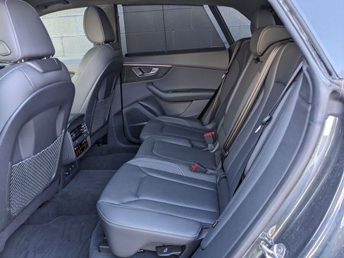 Certified 2025 Audi Q8 Premium Plus w/ Premium Plus Package image 28