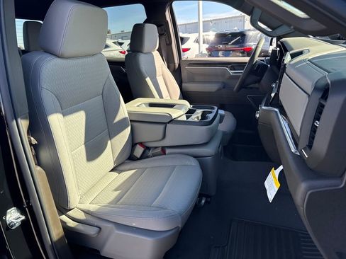 New 2026 GMC Sierra 1500 SLE w/ Preferred Package image 14