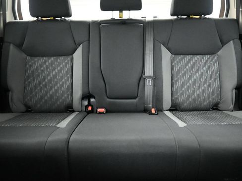 Used 2020 Toyota Tundra SR5 w/ SR5 Convenience Package AWD/4WD image 26