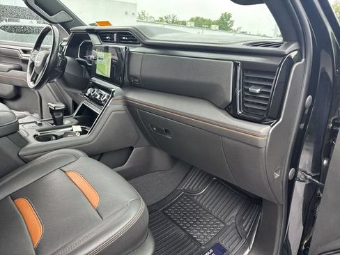 Used 2022 GMC Sierra 1500 AT4 w/ AT4 Premium Package AWD/4WD image 30