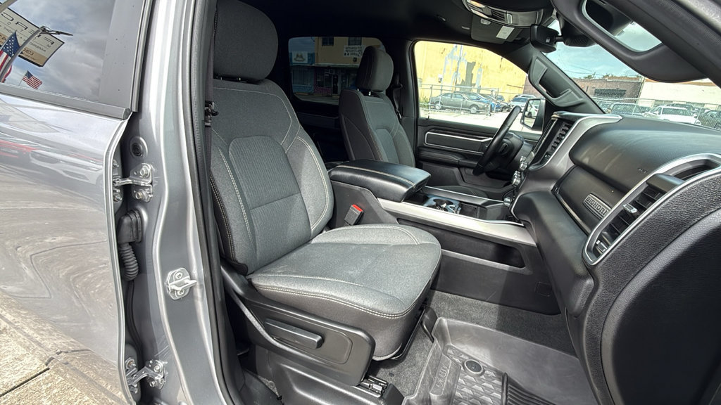 Used 2021 RAM 1500 Big Horn RWD image 42