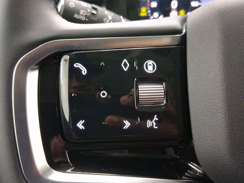 New 2025 Land Rover Discovery Sport S image 13