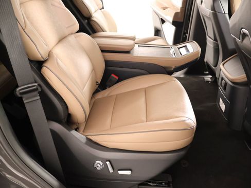 New 2026 Lincoln Navigator Black Label AWD/4WD image 16