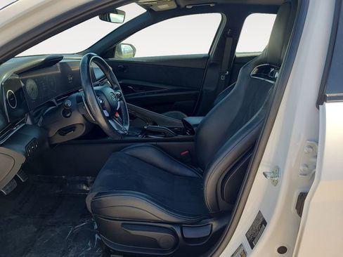 Used 2023 Hyundai Elantra N FWD image 9
