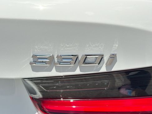 New 2026 BMW 330i Sedan w/ M Sport Package RWD image 11