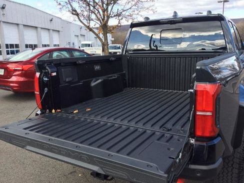 Used 2025 Toyota Tacoma TRD Pro image 18